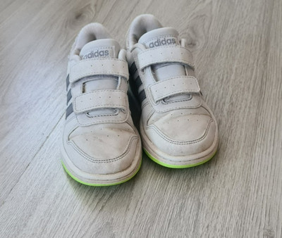 adidas VS Hoops 2.0 Kindersneaker   Größe 31 (Modell EG3772)