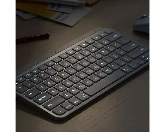 Logitech MX Keys Mini Teclado Inalámbrico, Retroiluminado, Recargable - Grafito Global Foto 4 de 4