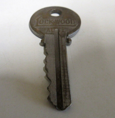 Lockwood - Branded Door or Padlock Key - Number 5 - Made in Australia - Vintage
