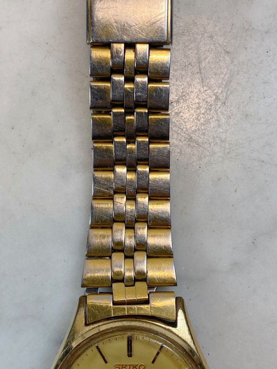 Vintage SEIKO SQ Men's Day Date Watch. Gold Tone Oyster Case Vintage SEIKO SQ Men's Day Date Watch. Gold Tone Oyster Case