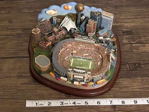 Danbury Mint Tennessee Game Day, Volunteers stadium replica/model - Picture 6 of 7
