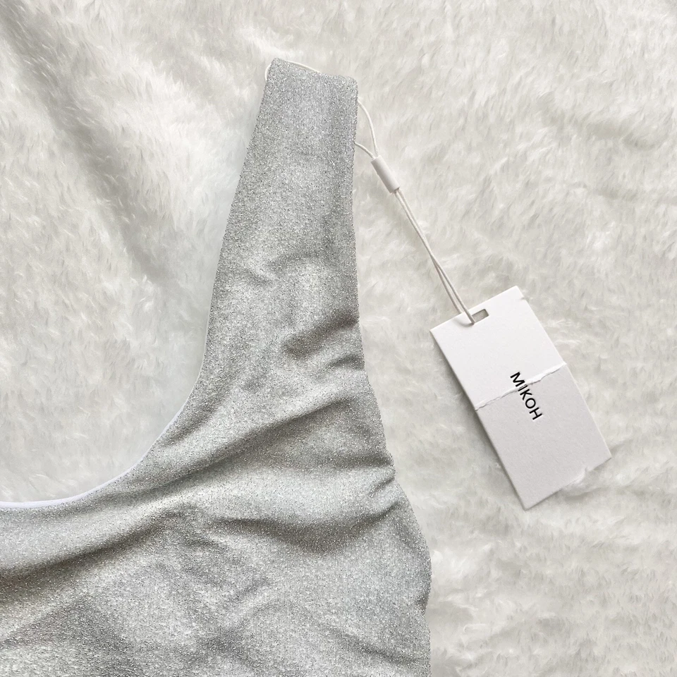 Traje de baño Mikoh Mala de una pieza NUEVO talla mediana plateado brillante $228 Foto 2 de 4