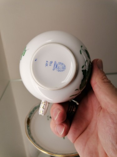 Herend Apponyi Vert Grün 724/AV Kaffeetasse mit Untertasse 1. Wahl - Picture 8 of 14
