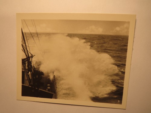 Stürmische Fahrt nach Helgoland / Foto