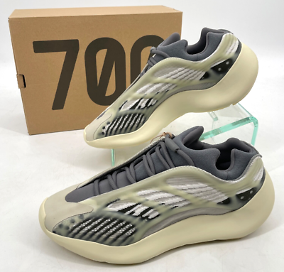 Adidas Men's Fade Salt Grey Cream Streetwear Yeezy 700 V3