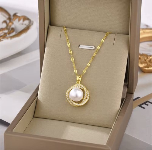 Per Halo Necklace