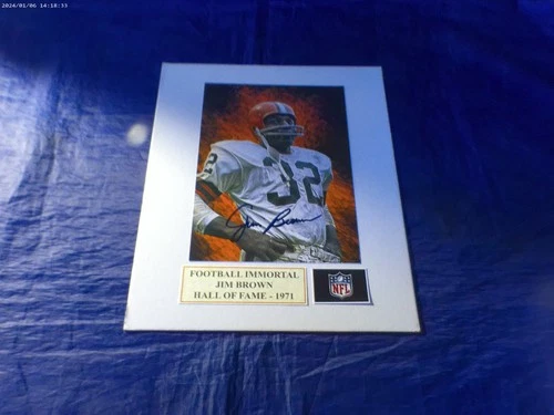 Jim Brown 5" x7" Autographed Matted Photo with the COA