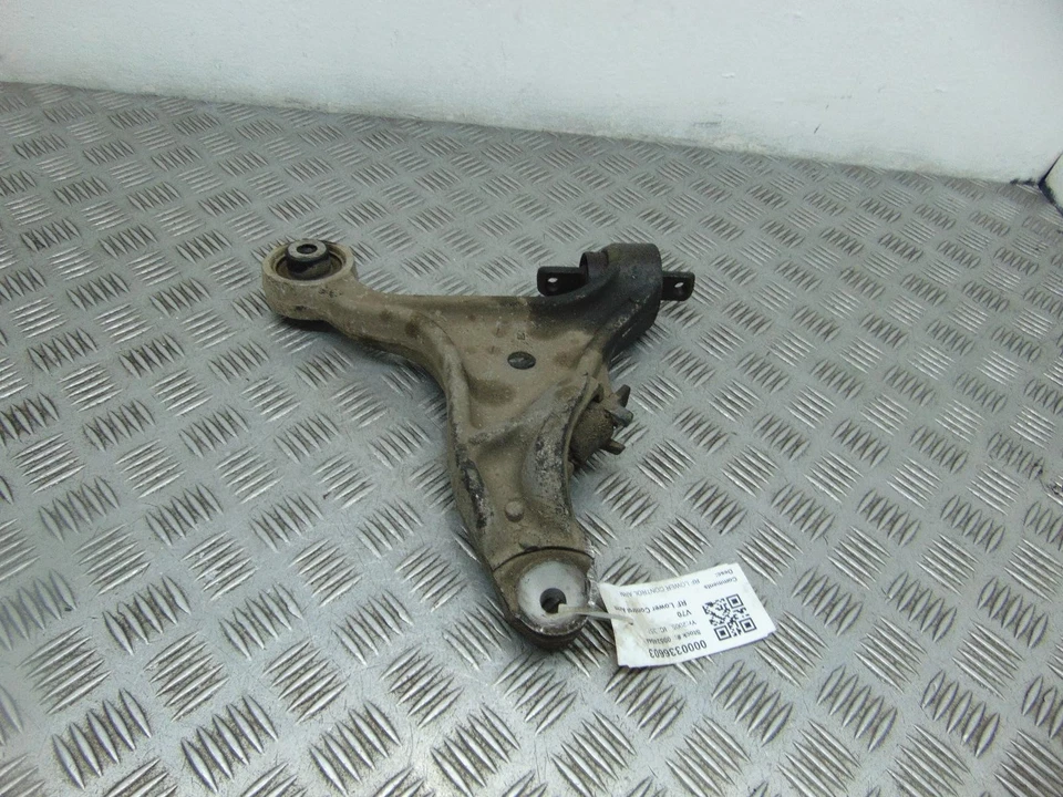 Brazo de control inferior delantero fuera de juego Volvo V70 MK2 2.4 diésel 2000-2007S Foto 2 de 4