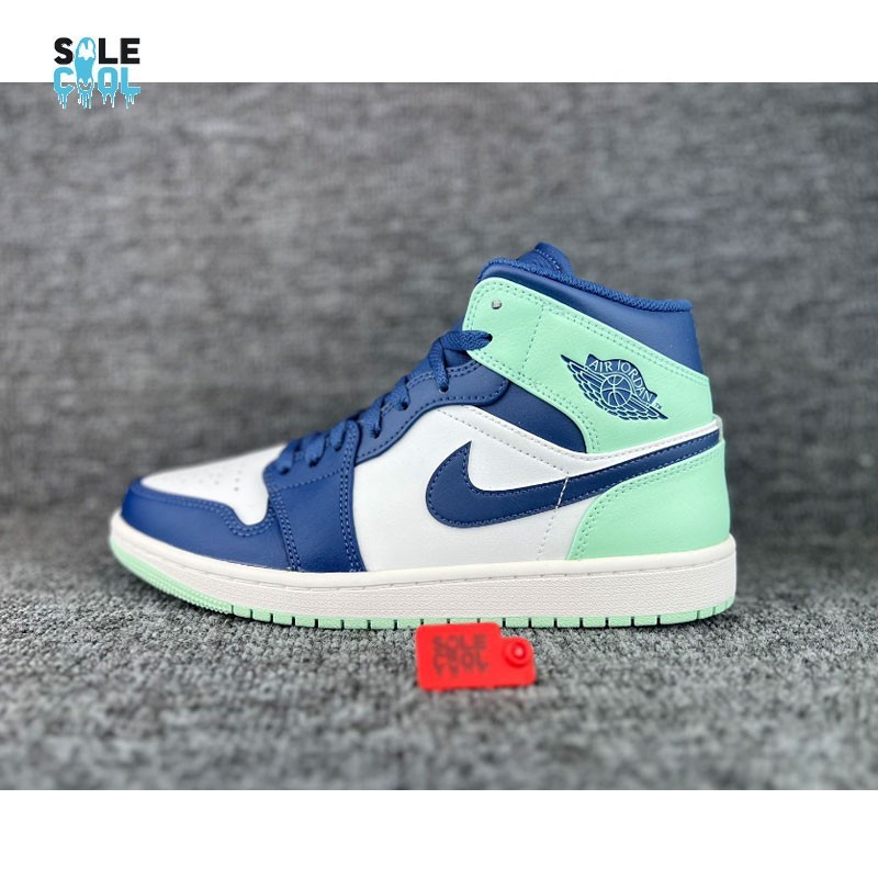 靴 Nike Air Jordan 1 Mid \"Ice Blue Nubuck\" Jordan 1 Mid SE Ice Blue (2023) Men's - DV1308-104 - US