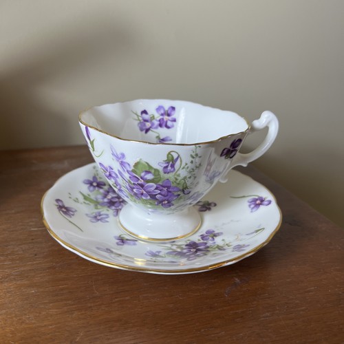 Hammersley Victorian Violets Tea Cup And Saucer Bone China English Countryside 