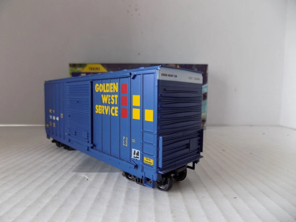 40FT. HI-CUBE BOX CAR FOR; GOLDEN WEST SERVICEBY ATHEARN HO SCALE FREIGHT CAR PO - Image 2 of 4