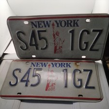 Vintage New York State Statue Of Liberty License Plates Matching Pair S45 1GZ