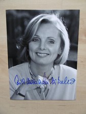 Ruth Maria Kubitschek autograph signed 16x21 cm picture B/W