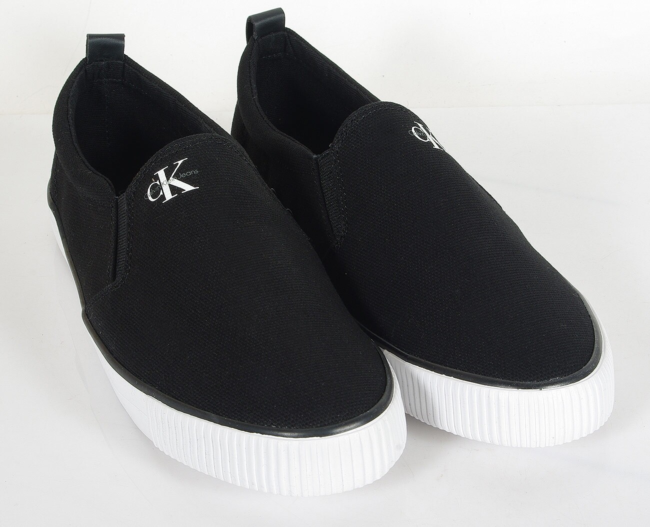 slip on calvin klein