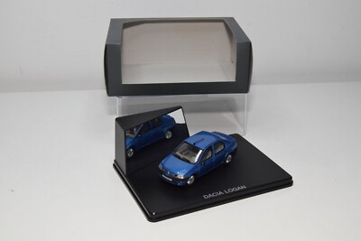 B71 1:43 ELIGOR 100969 77 11 237 301 DACIA RENAULT LOGAN SEDAN BLUE DEALER MIB