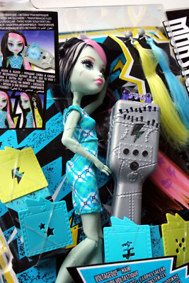 MONSTER HIGH 2015 FRANKIE STEIN VOLTAGEOUS HAIR DOLL NEW SEALED