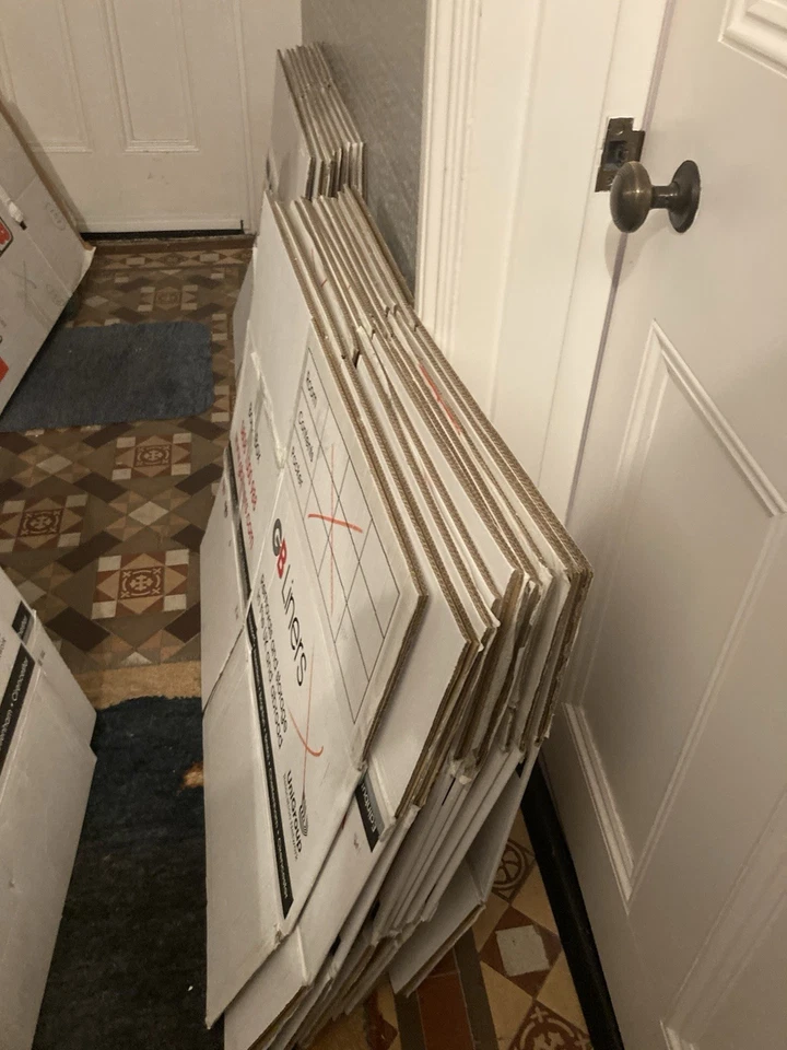 22 extra-strong flat-packed removal/ storage boxes - double wall. SW15 used once - Image 2 of 2