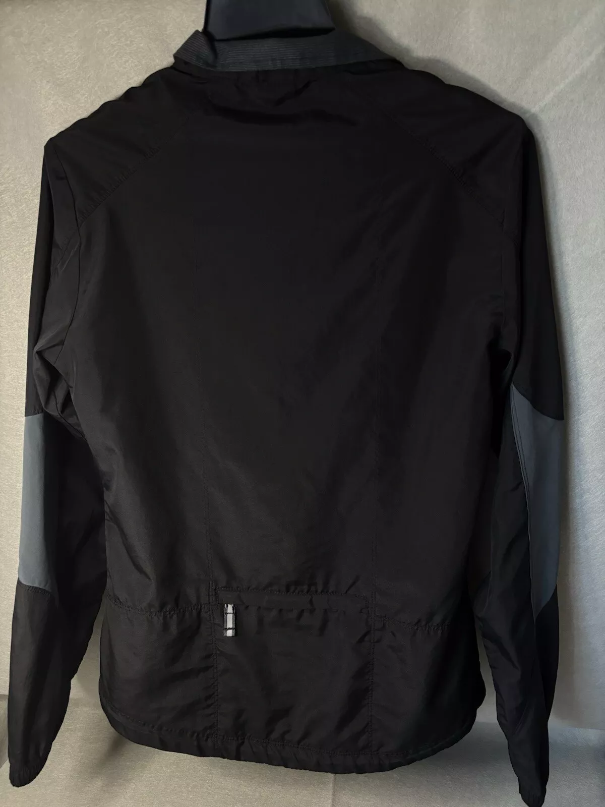 alo-yoga lightweight pull over full zip active jacket