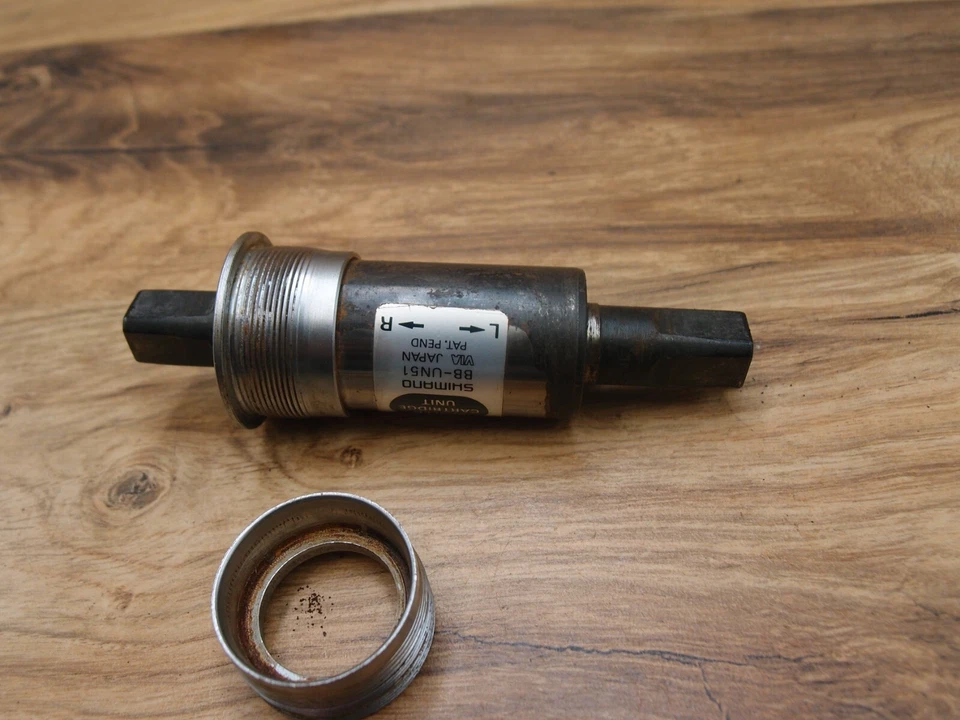 1995 vintage MTB bottom bracket Shimano Deore BB-UN51 Japan 122,5 mm BSA - Image 3 of 4