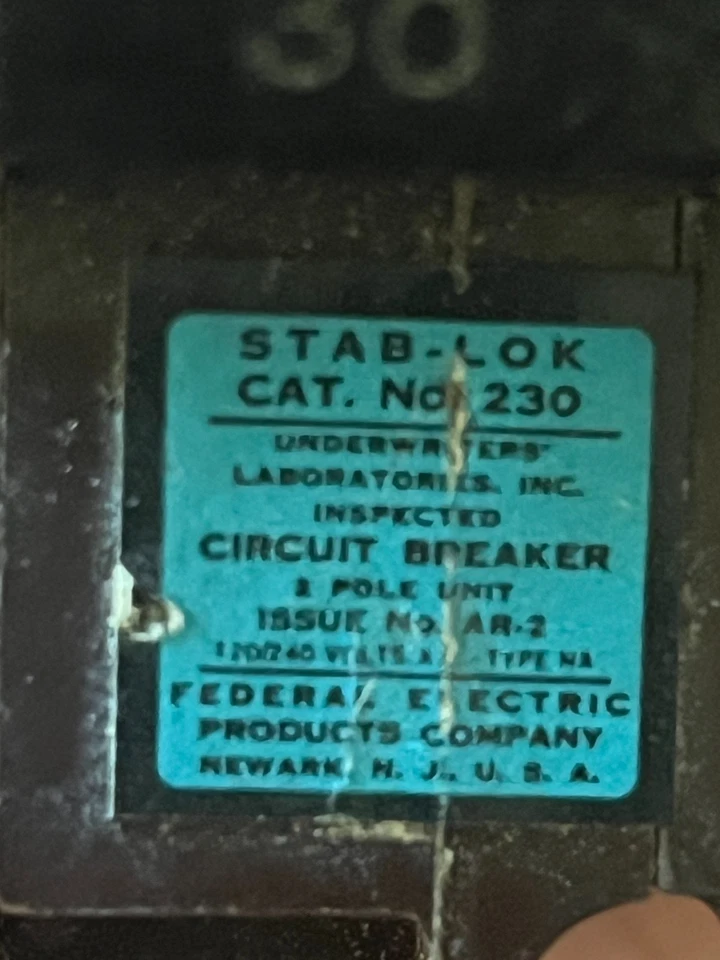 Federal Pacific 30 20 15 Amp 2 Pole Type NA Stab-Lok Circuit Breaker Lot (16) - Image 3 of 4