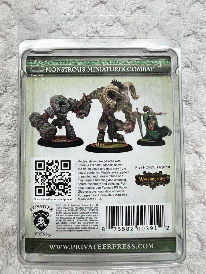 Circle Orboros Wolves of Orboros Chieftain & Standard Unit PIP 72030 - Изображение 2 из 2