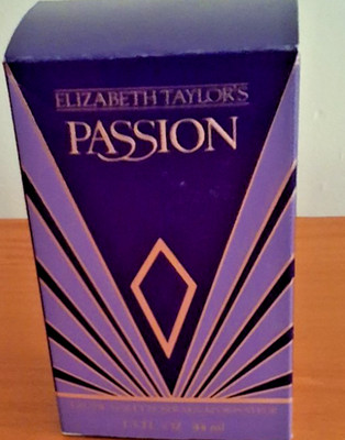 Elizabeth Taylor Passion Eau de Toilette Spray   1.5 fl oz  NEW