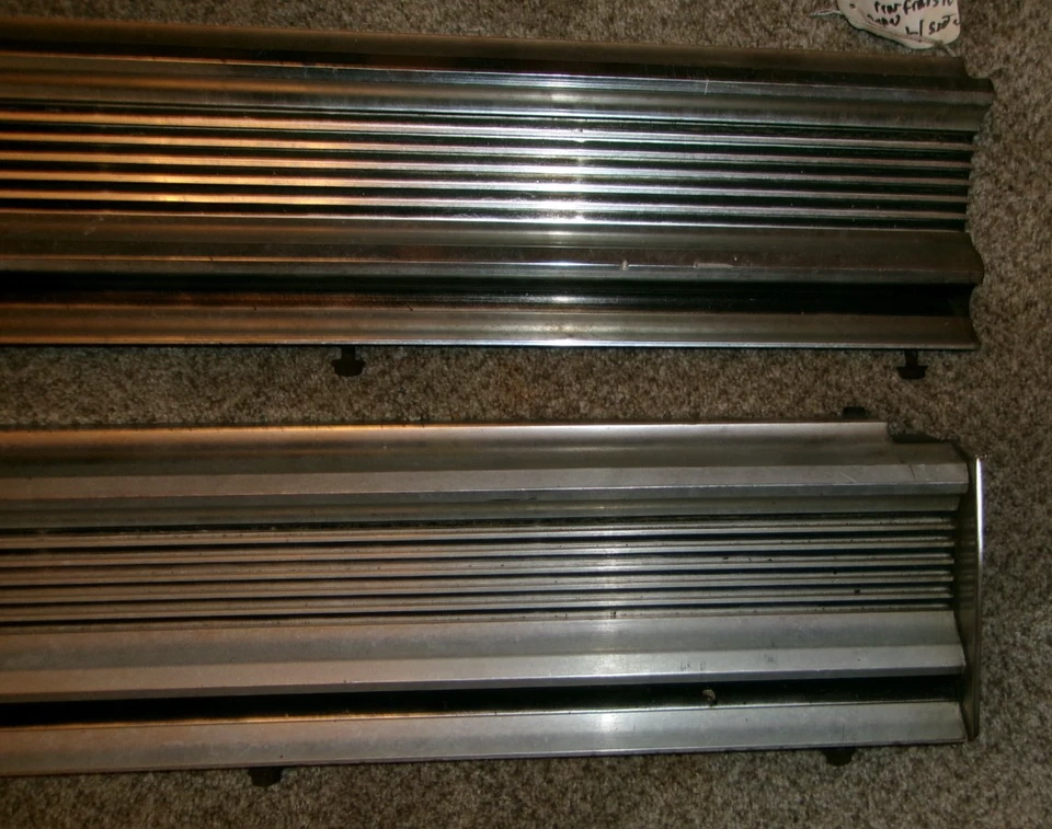 Cadillac De Ville 1964 parachoques trasero paneles de acabado izquierdo + derecho Foto 4 de 4