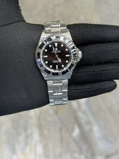 Rolex Submariner Black Dial on Oyster 114060 with Box