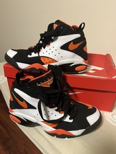 Nike Air Retro-Style Basketball Shoes – Bold Black/Orange/White