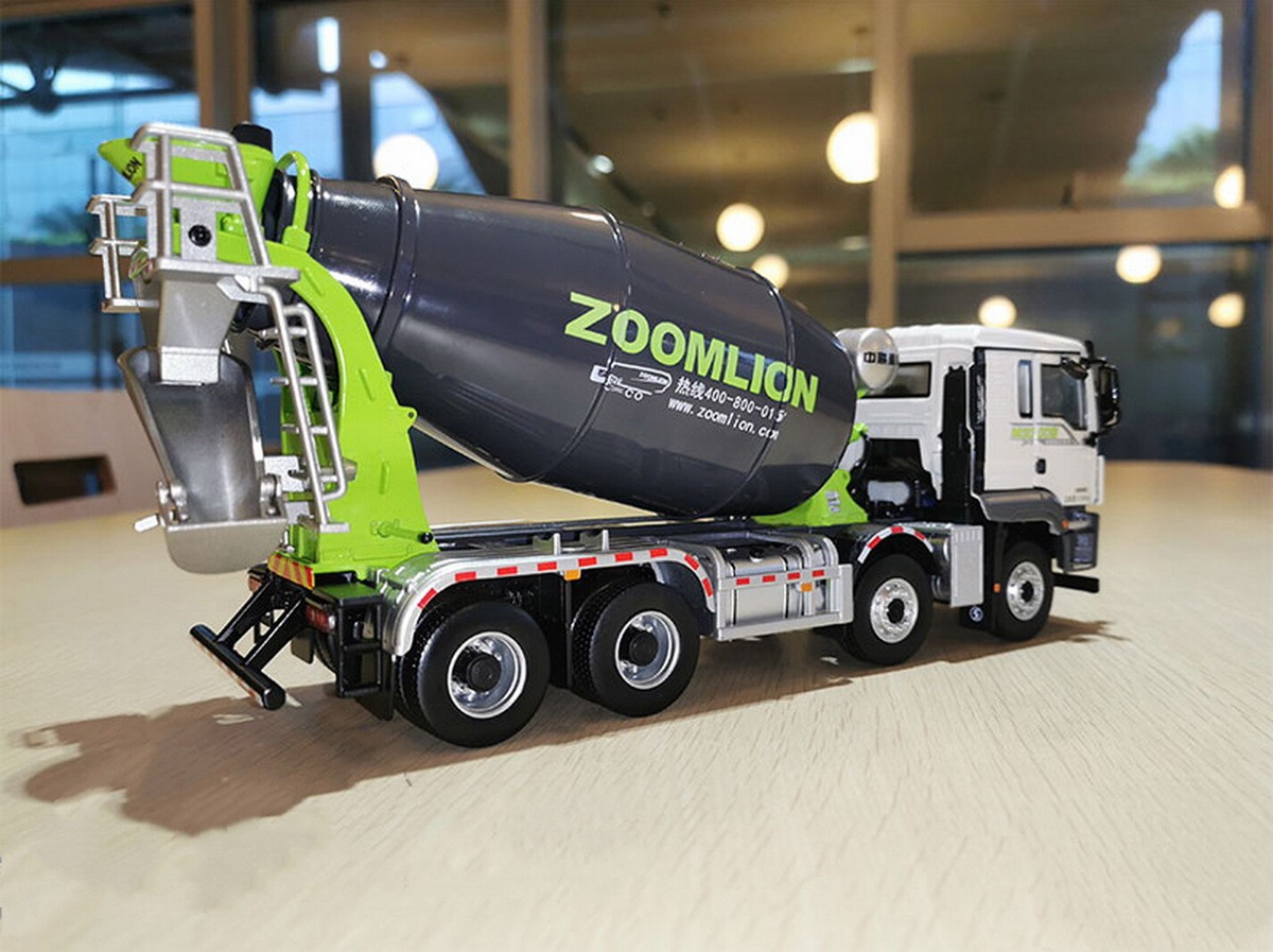 1/38 Scale Zoomlion SHACMAN MS3000 8X4 Concrete Mixer Truck