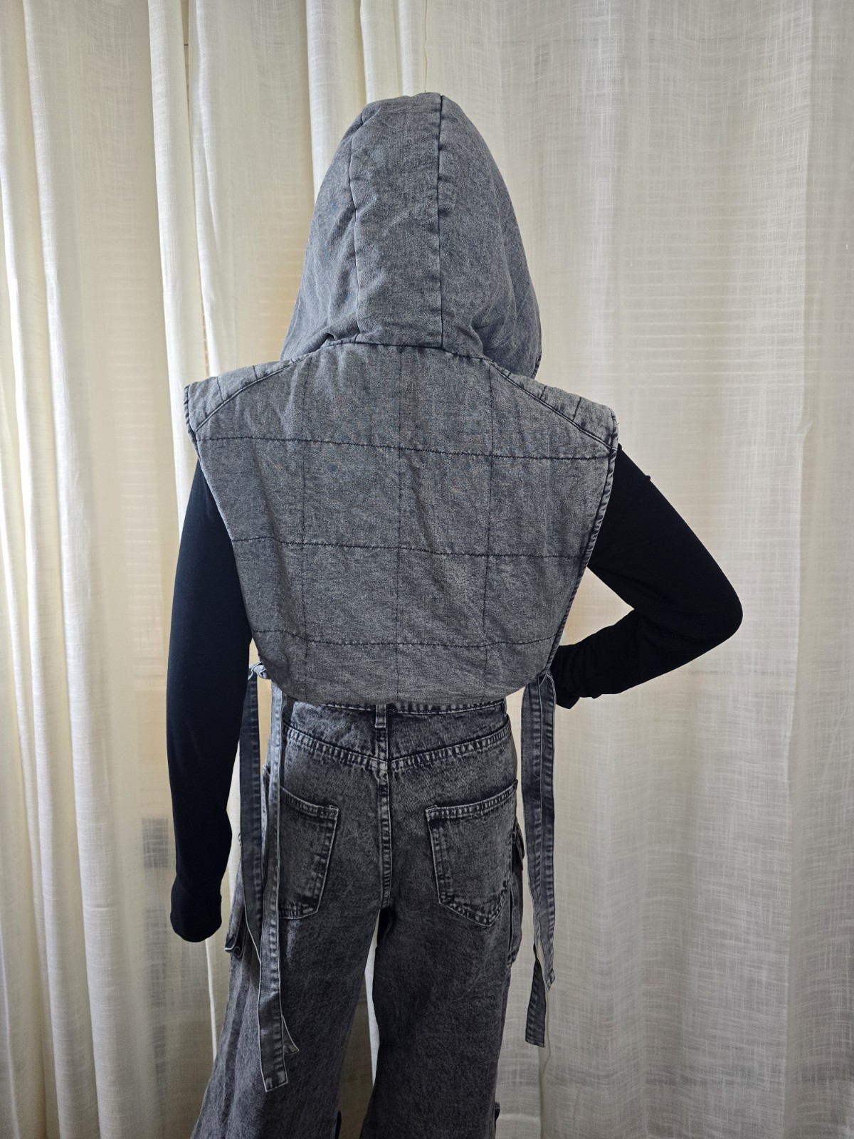 WOMEN'S DENIM CROPPED PUFFER VEST SIZE LARGE