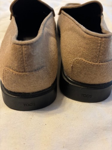 Tod's Tan Camel Loafers Gommino Felt Slip On Driving Shoe Square Toe SIze 9 - Picture 6 of 7