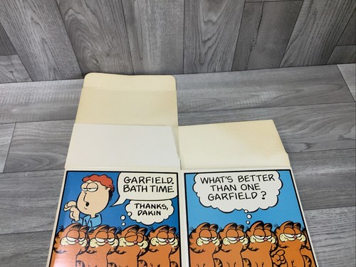 VINTAGE 1981 JIM DAVIS GARFIELD CARDBOARD GIFT BOX 7 INCH BY 7 INCH - Picture 8 of 17