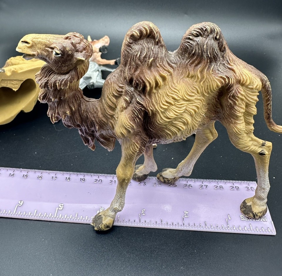 FONTANINI DEPOSE ITALY Nativity 6 Animals Vintage 1983 Camels Ox Donkey