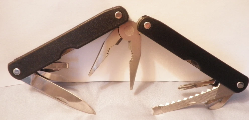 Multi-Tool Device with Case-Catalyst 98-Excellent Condition!