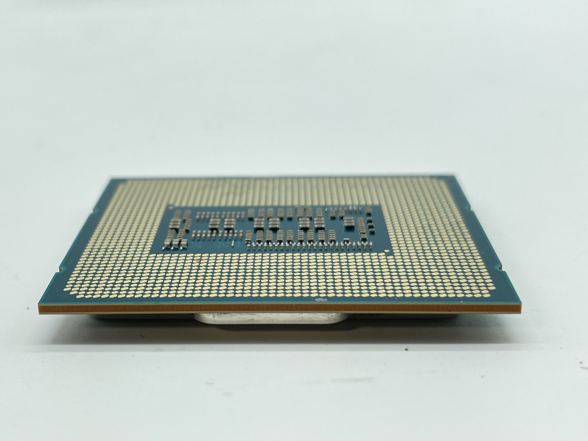 Intel Core i7-13700KF 3.4 GHz 16-Core LGA1700 Processor Used Intel Core i7-13700KF 3.4 GHz 16-Core LGA1700 Processor Used