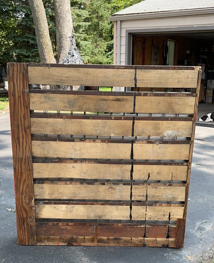 Armario piezas antiguas primitivas único en su clase divisores de metal naranja pesado vintage Foto 4 de 4