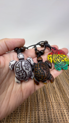 Handmade Turtle Pendant Necklace – Rasta (Hand-Painted), White