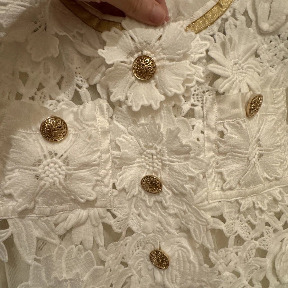 Michael Simon White Floral Cutout Jacket Sz Petite Large Gold Accent Old Money - Image 3 of 4