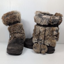 Bearpaw Tama Womens Brown Suede Rabbit Fur Winter Boots Pom Pom Size 8