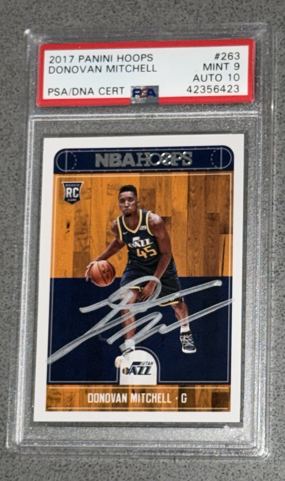 2017-18 Panini NBA Hoops Donovan Mitchell Signed RC #263 Rookie PSA 9 w/ 10 Auto