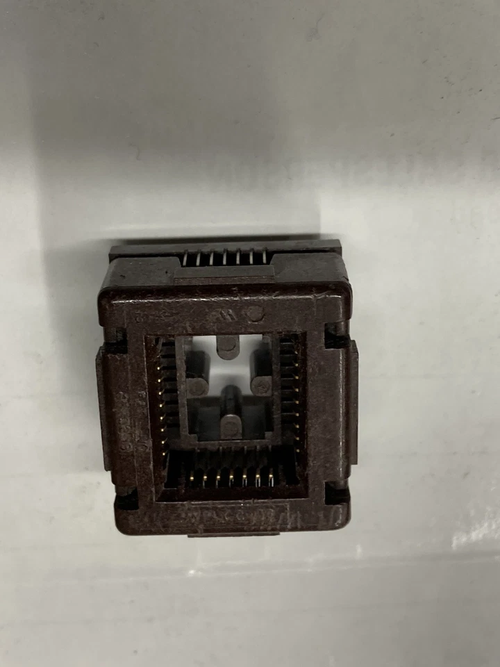 Enplas 647A-0320312 Burn-In Socket 32 Pin PLCC QTY:10 - Image 2 of 4