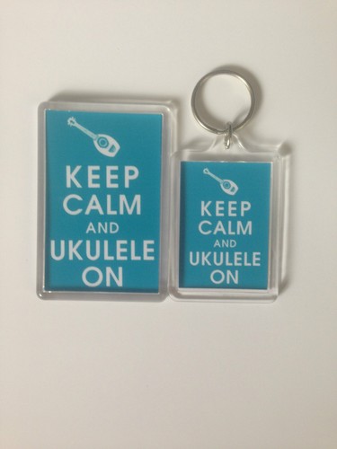 KEEP CALM AND UKELELE Keyring or Fridge Magnet GIFT PRESENT IDEA - 第 1/3 張圖片
