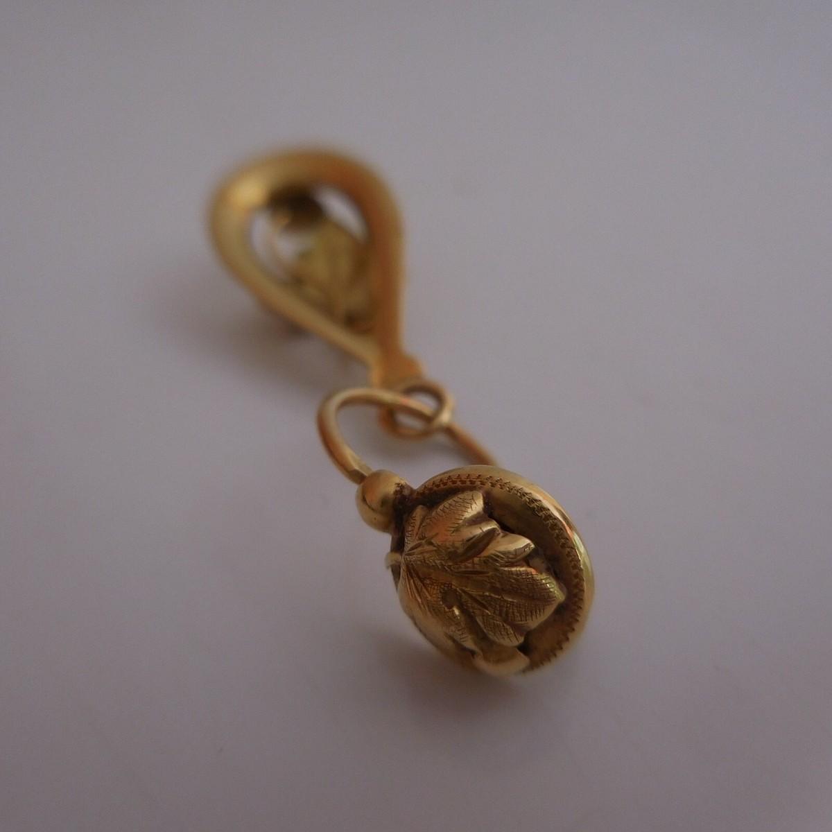 Boucles D'oreilles Pendantes En Or Jaune – Style Art Nouveau / Déco – Lot De Collection à Saisir – Occasion