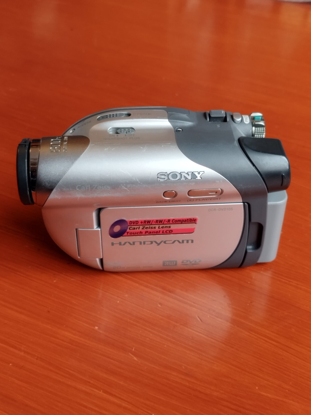 Sony DCR-DVD 105 E