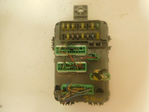 Honda Accord 1998-2002 caja de relé de fusibles 38010-S84-A030-M1 2 puertas - Imagen 2 de 7