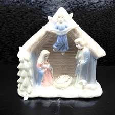 Vintage Ceramic Nativity Manger Scene Pastel Iridescent Y2K Handpainted 5" L