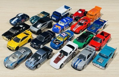 Hot Wheels Lot Of 20 Vehicles Mint Loose Premiums, Treasure Hunt, + More