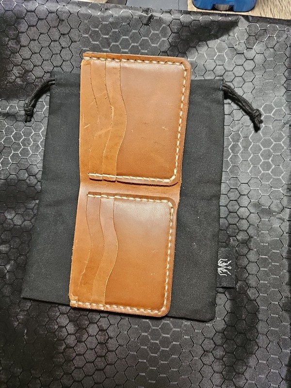 Popov Vertical Wallet - Highly rated Buy It For Life recommendation