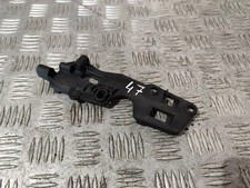 Land Rover Discovery Sport L550 Front Right Fender Bracket 23975949